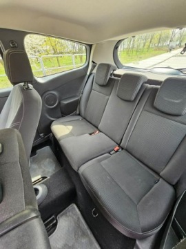 Renault Clio III Hatchback 5d 1.2 i 16V 75KM 2009 Renault Clio Benzyna 1.2 - 2009r, zdjęcie 6