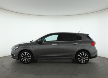 Fiat Tipo II Hatchback 1.6 MultiJet 120KM 2016 Fiat Tipo 1.6 MultiJet, Salon Polska, Klima, zdjęcie 2