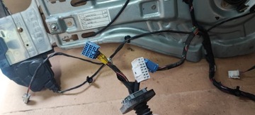 HYUNDAI TUCSON 04-09 LEVÝ PŘEDNÍ ZVEDÁK MECHANIZMUS OKNO MOTOR ZÁMEK