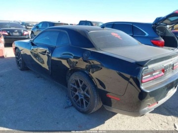 Dodge Challenger III 2018 Dodge Challenger RT Plus Shaker 2018 5.7 Benzyna 372KM, zdjęcie 3