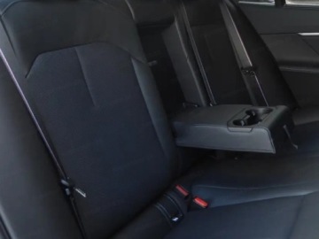 BMW Seria 5 G90-91 M Touring 4.4 V8 727KM 2025 BMW Seria 5 Touring M5 Combi 4.4 (727KM) 2025, zdjęcie 16