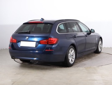 BMW Seria 5 F10-F11 Touring 520d 184KM 2012 BMW 5 520d, 181 KM, Automat, Skóra, Navi, Xenon, zdjęcie 4