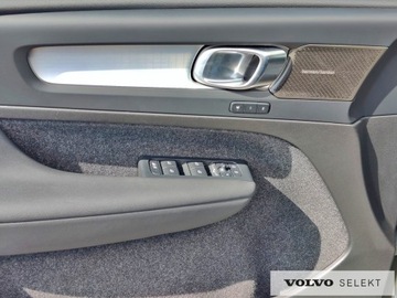 Volvo XC40 Crossover Facelifting 2.0 B3 163KM 2024 Volvo XC 40 XC40 Plus Dark B3B, HarmanKardon, ACC,, zdjęcie 10