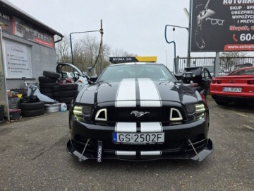 Ford Mustang V Coupe V6 3.7 305KM 2013 Ford Mustang 3.7 Benzyna V6 305 KM, Manual, Led,, zdjęcie 1