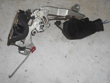 DAIHATSU TERIOS I ZÁMEK PRAVÝ ZADNÍ