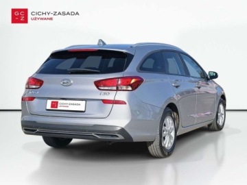 Hyundai i30 III Wagon Facelifting 1.0 T-GDI 120KM 2022 Hyundai i30 Modern 1.0 T-GDI 120KM Salon PL Ekonomiczny silnik Lane ass, zdjęcie 4