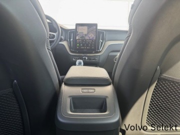 Volvo XC60 II 2025 Volvo XC 60 B5 B AWD Plus Dark | Serwis ASO | Harm, zdjęcie 21