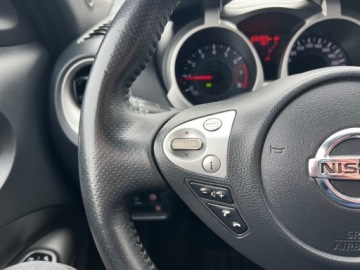 Nissan Juke I SUV Facelifting DIG-T 115KM 2015 Nissan Juke KLIMATYZACJA NAWIGACJA KAMERA SKORY TEMPOMAT EL.SZYBY SERWISOW, zdjęcie 19