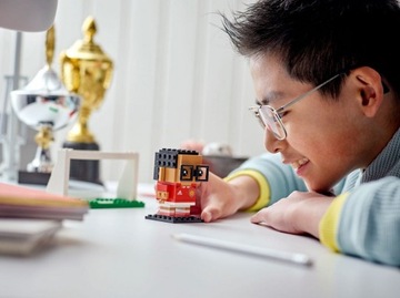 LEGO 40541 - Portret z klocków Manchester United