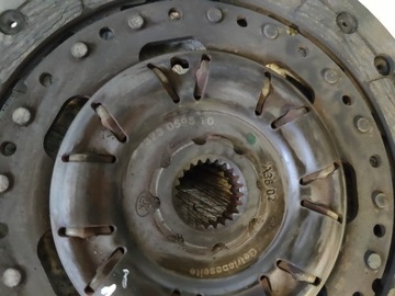 FORD MONDEO MK3 1.8 16V KOLO DVOUHMOTNÉ 1S71-6477-AB PŘÍTLAČÁK KOTOUČ