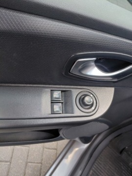 Renault Clio IV Hatchback 5d dCi  75KM 2015 Renault Clio Navi Tablet PDC Alu Tempomat 1.5 Diesel 75KM, zdjęcie 8