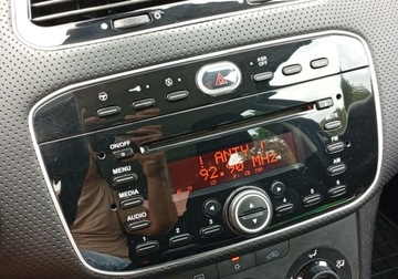 Fiat Punto Grande Punto Hatchback 5d 1.2 Start&amp;Stop 69KM 2011 Fiat Grande Punto Zarejestrowany - bezyna - 1,2 - 69 KM - Punto Evo 1.2, zdjęcie 25