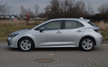Toyota Corolla XII Hatchback 1.8 Hybrid 122KM 2021 Toyota Corolla GWARANCJA TOYOTA RELAX, Salon PL, Serwisowana w ASO, Niski, zdjęcie 19