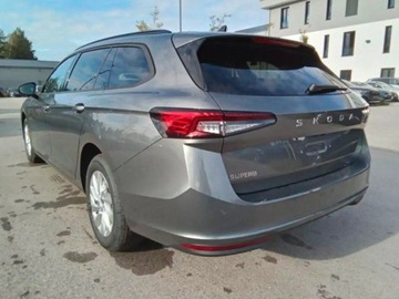 Skoda Superb III Kombi Facelifting 1.5 TSI 150KM 2025 SKODA Superb Essence 1.5 TSI mHEV DSG Combi 150KM 2025, zdjęcie 2