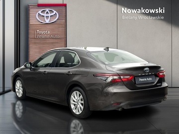 Toyota Camry IX Sedan 2.5 Hybrid Dynamic Force 218KM 2021 Toyota Camry 2.5 Hybrid Comfort CVT 2.5 Hybrid Com, zdjęcie 2