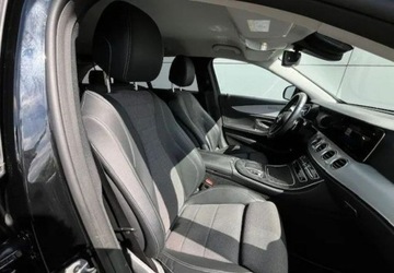 Mercedes Klasa E W213 2021 Mercedes-Benz Klasa E Plug-In Polift Automat Kamera Ambiente Navi Vi, zdjęcie 18