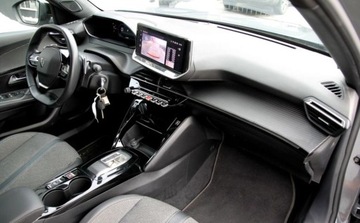 Peugeot 2008 II SUV 1.2 PureTech 130KM 2023 Peugeot 2008 PureTech 130 Allure SS EAT8 2023 Polift SalonPLGwarancja od, zdjęcie 11