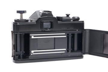 Chinon CE II Memotron - M42 - корпус