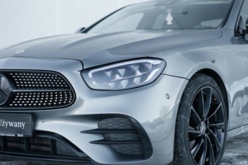 Mercedes Klasa E W213 Limuzyna Facelifting 2.0 E220d 194KM 2021 Mercedes-Benz Klasa E E220d 4 Matic AMG Salon Polska Autotrade Mercedes, zdjęcie 1