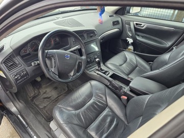 Volvo V70 II 2.4 140KM 2004 Volvo V70 2.4 benzyna 140 KM Skóra Klimatronic Nowy rozrząd, zdjęcie 5
