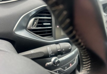 Peugeot 2019 Peugeot 308 1.2 beznyna 110 KM Nawigacja LED Kamera Sensor 1.2 Benzyna, zdjęcie 13