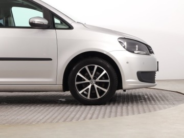 Volkswagen Touran II 1.6 TDI 90KM 2012 VW Touran 1.6 TDI, Salon Polska, Klima, zdjęcie 13