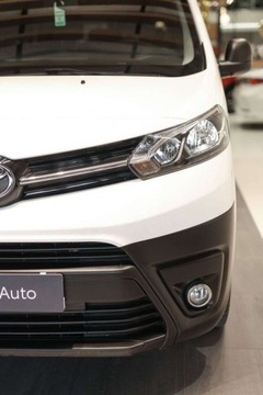 Toyota 2022 Toyota Proace Verso Kombi 2.0 D-4D Long 2,8t 2.0 Diesel 145KM, zdjęcie 10