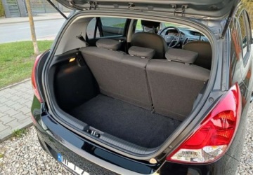 Hyundai i20 I Hatchback 5d Facelifting 1.4 CVVT 100KM 2014 Hyundai i20 2014 1.4 Benzyna 100KM Automatyczna skrzynia biegów, zdjęcie 14