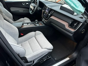 Volvo S60 III 2023 Volvo XC 60 2.0-197KM Hybr-Diesel/E Model 2024, zdjęcie 4