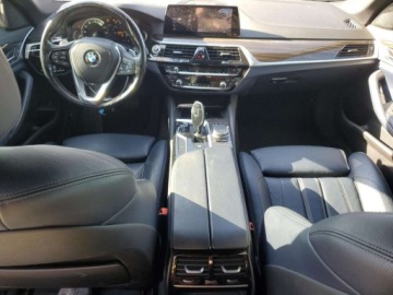 BMW Seria 5 G30-G31 2019 BMW Seria 5 540xi 2019 3.0l 3.0 Benzyna 335KM, zdjęcie 8