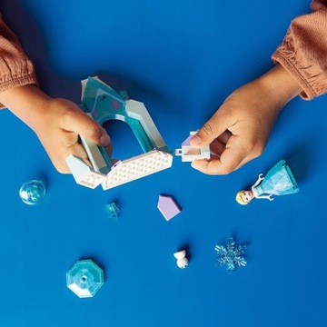 LEGO DISNEY PRINCESS 43199 ДВОР ЭЛЬЗЫ