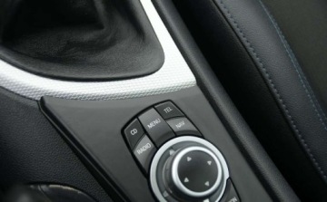 BMW Seria 1 E81/E87 Hatchback 5d E87 2.0 118i 143KM 2011 BMW Seria 1 BMW Seria 1 2.0 Benzyna 143KM, zdjęcie 32