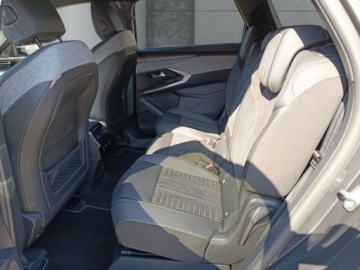 Peugeot 5008 III 2025 Od ręki - GT 1.2 mHEV e-DCS6 145KM / Pakiet Bezpieczeństwo, Zimowy, zdjęcie 7