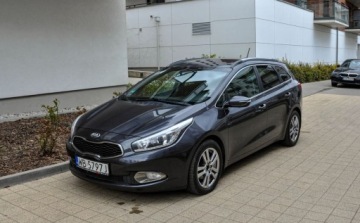 Kia Ceed II Kombi 1.6 GDI 135KM 2014 Kia Ceed Salon PL 1 wlasciciel Bezwypadkowy 2014 r. VAT 23 1.6 Benzyna