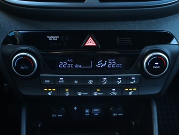 Hyundai Tucson III SUV Facelifting 1.6 T-GDi 177KM 2020 Hyundai Tucson 1.6 T-GDI, Salon Polska, zdjęcie 17