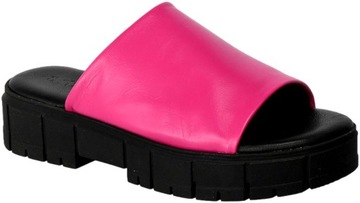 Klapki Tamaris 1-27252-20 519 Fuxia Black Skórzane