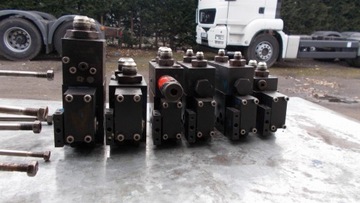 ГИДРАВЛИЧЕСКИЙ РАСПРЕДЕЛИТЕЛЬ HAWE ЕСТЬ СЕКЦИИ