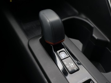 Toyota C-HR I Crossover Facelifting 1.8 Hybrid 122KM 2023 Toyota C-HR 1.8 Hybrid, Salon Polska, zdjęcie 18