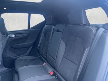Volvo XC40 Crossover Facelifting 2.0 B3 163KM 2025 Volvo XC 40 Volvo XC40 Ultra B3 (163 + 14KM) FV23%, zdjęcie 29