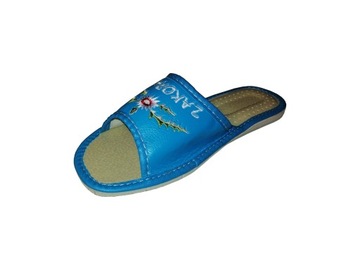 Женские тапочки