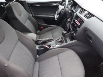 Skoda Octavia III Kombi Facelifting 2.0 TDI 150KM 2020 Skoda Octavia 2.0 TDI, Salon Polska, zdjęcie 8
