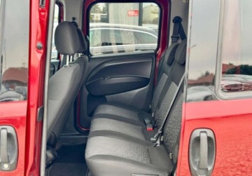 Opel Combo D Tour 1.4 Turbo CNG ecoFLEX 120KM 2018 Opel Combo 1.4 Turbo Lounge Euro 6b klimatyzacja nawigacja nowy rozrzad, zdjęcie 15