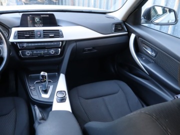 BMW Seria 3 F30-F31-F34 Gran Turismo Facelifting 2.0 330i 252KM 2019 BMW 3 330 i, Salon Polska, Serwis ASO, Automat, zdjęcie 7