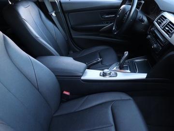 BMW Seria 3 F30-F31-F34 Limuzyna Facelifting 1.5 318i 136KM 2018 BMW 3 318 i, Salon Polska, Automat, Skóra, Navi, zdjęcie 8