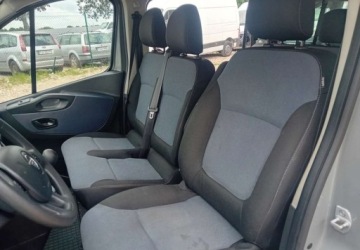 Opel Vivaro B Kombi Extra Long H1 2,9t 1.6 BiTurbo 125KM 2016 Opel Vivaro Opel Vivaro 1.6 Diesel 125KM, zdjęcie 18