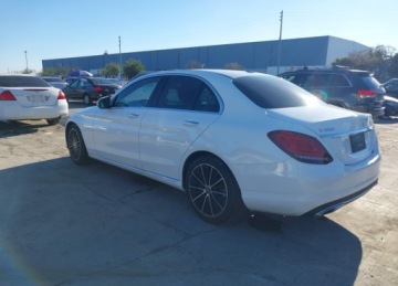 Mercedes Klasa C W206 Limuzyna 2.0 300 258KM 2021 Mercedes-Benz Klasa C MERCEDES-BENZ C 300 SEDAN 2.0 Benzyna 259KM, zdjęcie 6