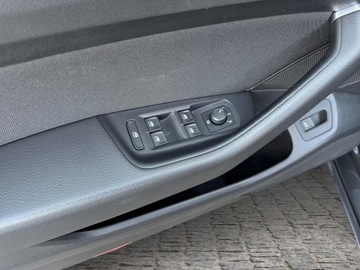 Volkswagen Passat B8 Variant Facelifting 2.0 TDI SCR 150KM 2021 Volkswagen Passat Variant Business 2.0 TDI SCR 150, zdjęcie 19