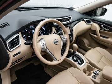 Nissan X-Trail III Terenowy 2.0 dCi 177KM 2016 NISSAN X-Trail 2.0 dCi 4WD Suv 177KM 2016, zdjęcie 11