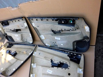 OPEL ZAFIRA B ПЕРЕДНЯЯ БОКОВАЯ ОБИВКА ЕВРОПА