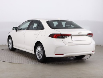 Toyota Corolla XII Sedan 1.5 VVT-i 125KM 2022 Toyota Corolla 1.5 VVT-i, Salon Polska, zdjęcie 3